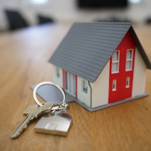 Bayview Realty home keys closing photography